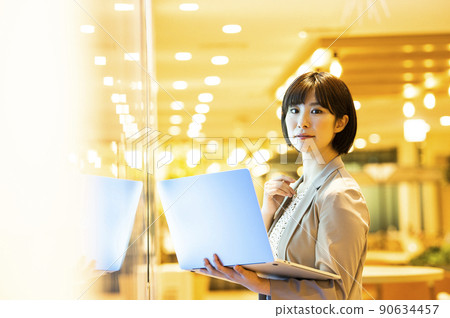 Business women office laptop 90634457