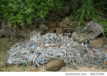 沖繩縣西表島海洋垃圾 沖繩縣西表島海洋垃圾 90635094