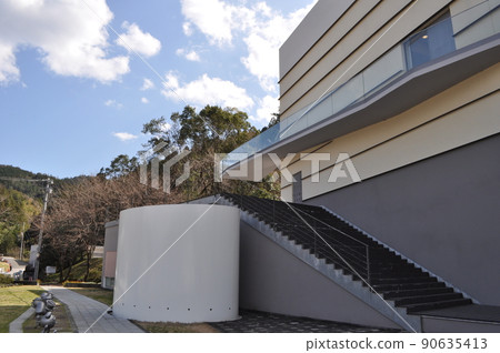 Takashi Yanase Memorial Hall 麵包超人博物館 / Nobuaki Furuya Takashi Yanase Memorial Hall 麵包超人博物館 / Nobuaki Furuya 90635413