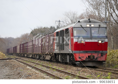 A freight train that passes through Oshima-Numajiri on the Hakodate Main Line 90638651