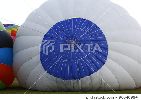 hot air balloon hot air balloon 90640984