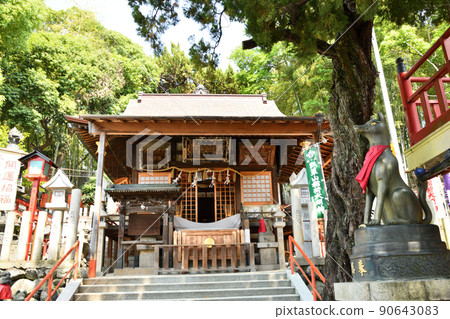 Gourd Mountain Inari Shrine [Gourd Mountain Town, Higashi Osaka City, Osaka Prefecture] 90643083