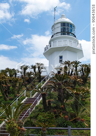 Miyazaki Prefecture / Cape Toi Lighthouse (the only lighthouse in the Kyushu region where you can visit and climb) 90643658