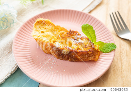 French toast	 90643983