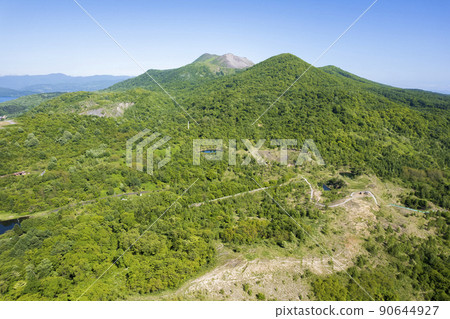 從天空看到的洞爺西山腳火山口 從天空看到的洞爺西山腳火山口 90644927