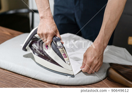 一個男人誰熨 一個男人誰熨 90649612