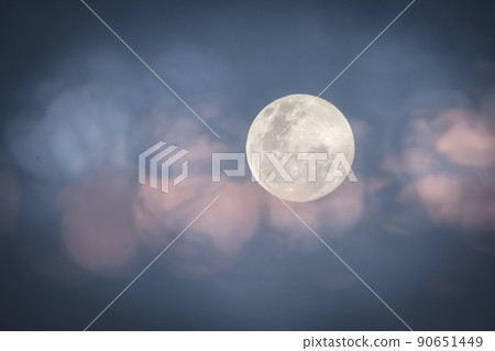 Full moon, Patagonia, Argentina Full moon, Patagonia, Argentina 90651449