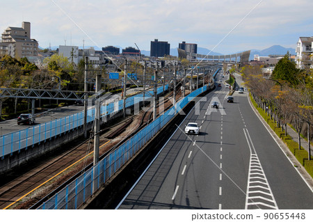 從兵庫縣道 720 科技園三田線的立交橋往南伍迪鎮站看 從兵庫縣道 720 科技園三田線的立交橋往南伍迪鎮站看 90655448