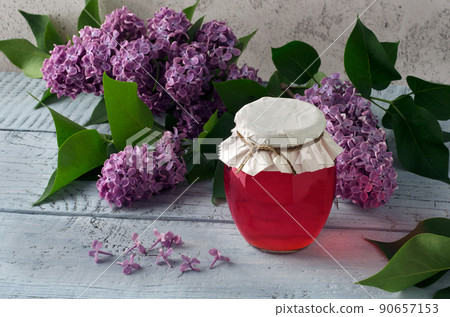 Lilac flowers syrup Lilac flowers syrup 90657153