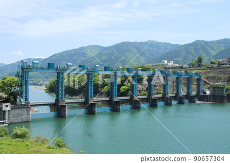德島縣三好市池田水壩風景 90657304