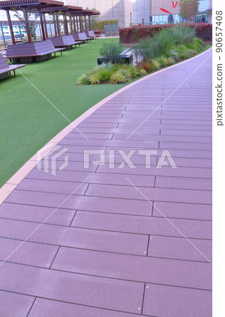《Osaka City》 Osaka Station Building Rooftop Space 《Osaka City》 Osaka Station Building Rooftop Space 90657408