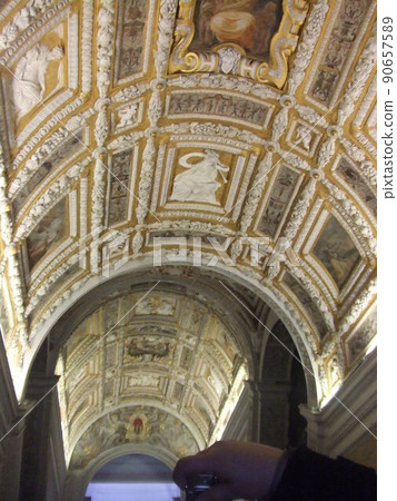 總督宮的金色樓梯 90657589