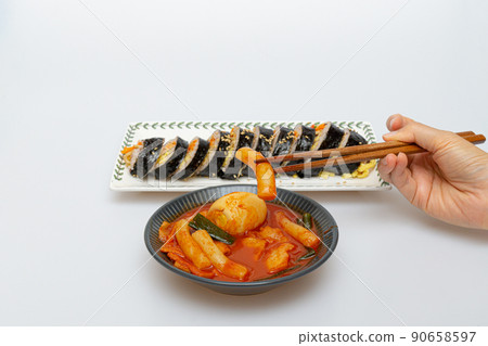 Delicious looking Kimbap and Tteokbokki 90658597