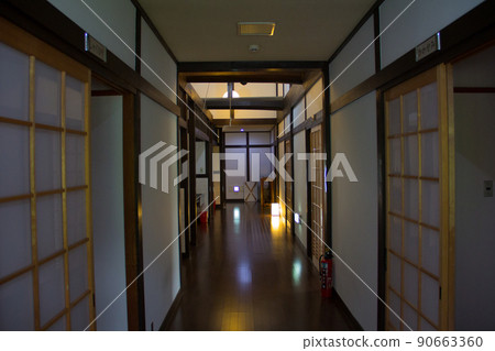 客棧的走廊 90663360