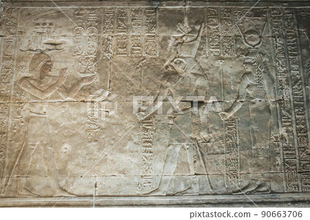 Bas-reliefs of the ancient Temple of Horus in Edfu, Egypt Bas-reliefs of the ancient Temple of Horus in Edfu, Egypt 90663706