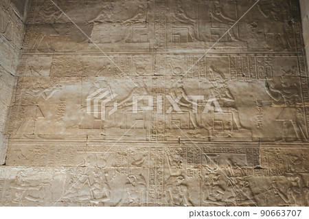 Bas-reliefs of the ancient Temple of Horus in Edfu, Egypt Bas-reliefs of the ancient Temple of Horus in Edfu, Egypt 90663707