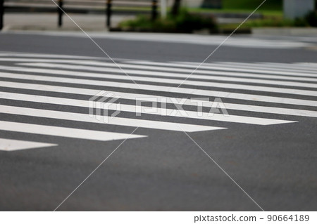 crosswalk  90664189