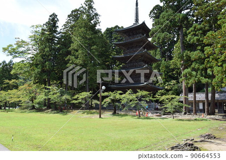 Zenpoji Five-storied Pagoda National Registered Tangible Cultural Property 90664553