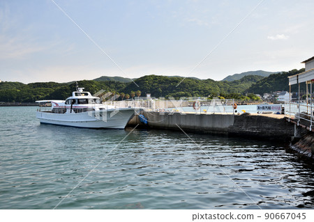 Yugashima boarding area [Kada, Wakayama City, Wakayama Prefecture] 90667045