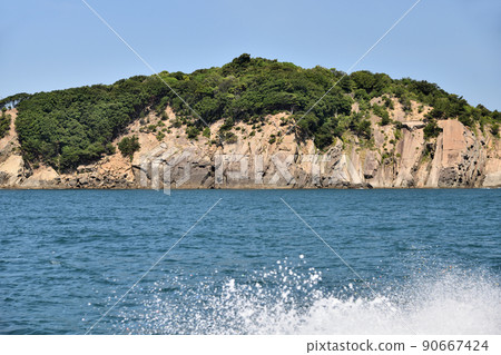 從友島汽船（瀨戶內）看虎島（友島）[和歌山縣和歌山市] 90667424