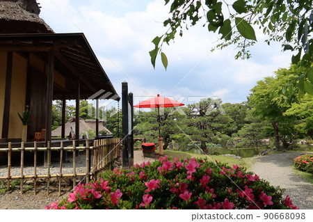 The Japanese atmosphere created by the teahouse at the resting place in the Genkyuen Garden of the Japanese garden 90668098