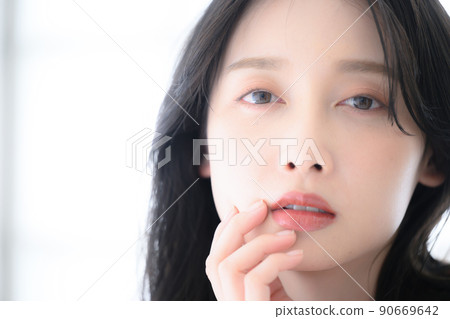 也用於主視覺!一個動了動嘴巴的美女 也用於主視覺!一個動了動嘴巴的美女 90669642