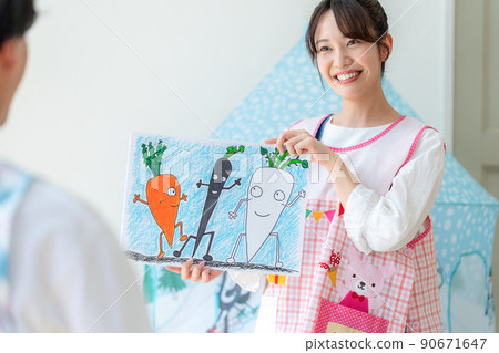 幼兒園老師演奏連環畫 90671647