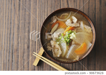 很多豬肉湯 90673628