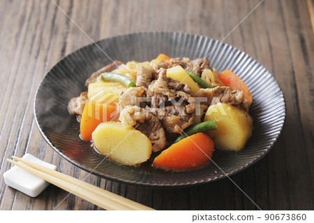 Meat and potatoes 90673860