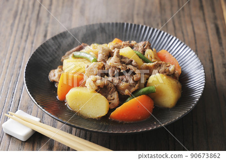 肉和土豆 90673862