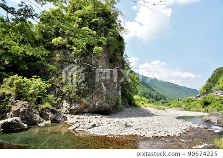 Ao no Iwao [Aridagawa Town, Wakayama Prefecture] 90674225