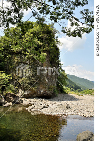 Ao no Iwao [Aridagawa Town, Wakayama Prefecture] 90674226