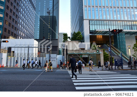 東京黃昏大門站前 東京黃昏大門站前 90674821