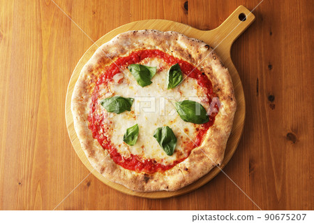 Pizza Margherita 90675207