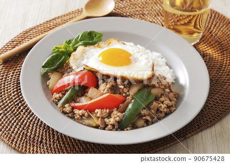 Delicious Gapao rice with fried egg 90675428