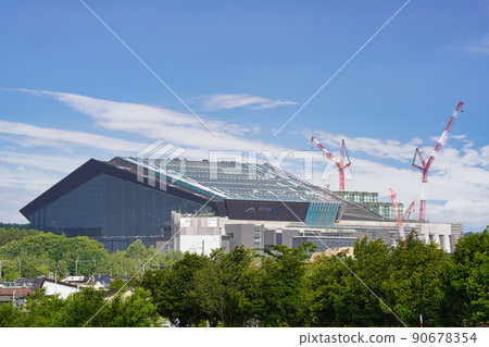 具有完全封閉屋頂的棒球場 90678354