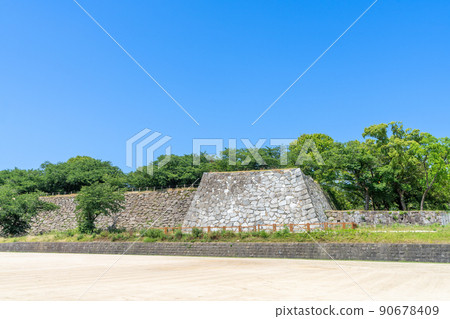 《Fukuoka Prefecture》 Fukuoka Castle Ruins and the scenery of Fukuoka City seen from the ruins of Fukuoka Castle (Maizuru Park, Korokan) 《Fukuoka Prefecture》 Fukuoka Castle Ruins and the scenery of Fukuoka City seen from the ruins of Fukuoka Castle (Maizuru Park, Korokan) 90678409