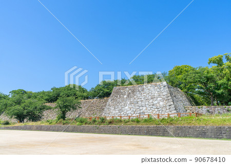 《Fukuoka Prefecture》 Fukuoka Castle Ruins and the scenery of Fukuoka City seen from the ruins of Fukuoka Castle (Maizuru Park, Korokan) 《Fukuoka Prefecture》 Fukuoka Castle Ruins and the scenery of Fukuoka City seen from the ruins of Fukuoka Castle (Maizuru Park, Korokan) 90678410