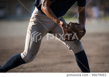 High school baseball club practice High school baseball club practice 90679065