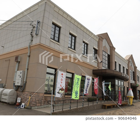 Yoichi station building 90684046