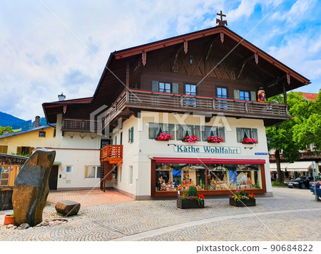 Kathe Wohlfahrt souvenir shop in Oberammergau Kathe Wohlfahrt souvenir shop in Oberammergau 90684822