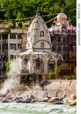 Gurudwara Shri Manikaran Sahib, India 90685538