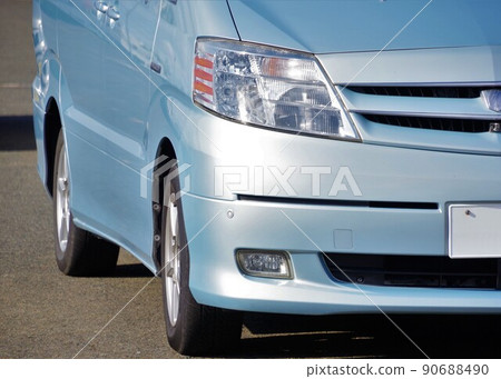 汽車圖像 豐田首款 Alphard 混合動力前罩 汽車圖像 豐田首款 Alphard 混合動力前罩 90688490