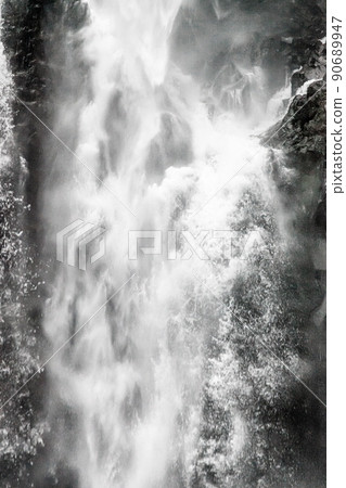 [Oku-Nikko, Tochigi Prefecture] Oku-Nikko Three Famous Waterfalls Kegon Falls Autumn Edition October November 90689947