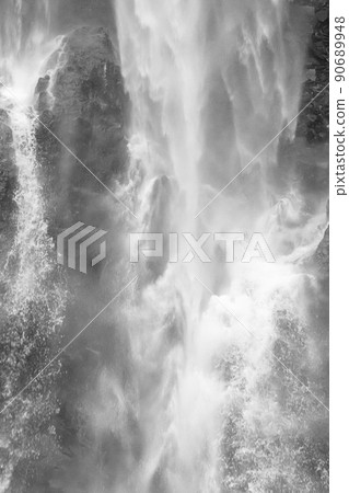 [Oku-Nikko, Tochigi Prefecture] Oku-Nikko Three Famous Waterfalls Kegon Falls Autumn Edition October November 90689948