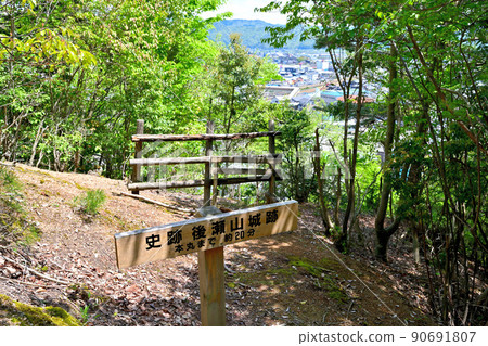 小濱市若狹國“能瀨山城”石牆和景觀 90691807