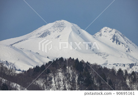 Hakusan seen from Hirugano Kogen SA 90695161