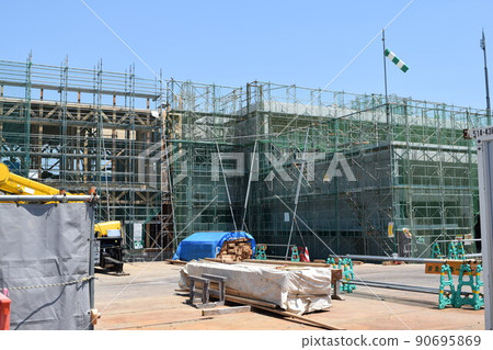 Construction site under construction 90695869