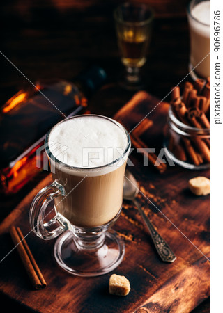 Irish coffee with cinnamon 90696786