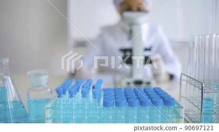 Researcher microscope 90697121